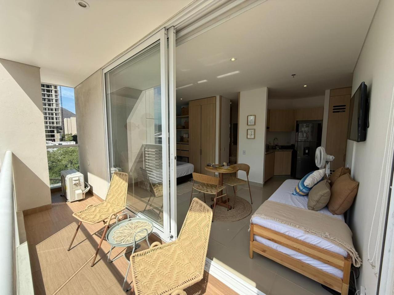 Edificio Eira - Next To The Marina